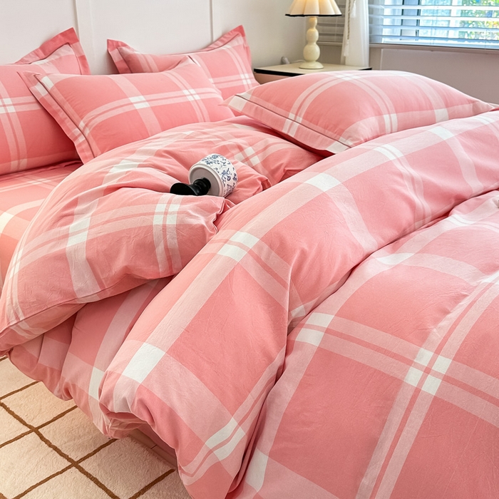 91家纺网 家纺一手货源 找家纺 侯先生家纺 2025新款全棉色织四件套纯棉被套床单四季款格子三件套 布鲁格-粉