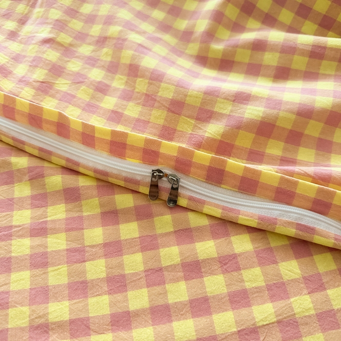 91家纺网 家纺一手货源 找家纺 侯先生家纺 2025新款全棉色织四件套纯棉被套床单四季款格子三件套 黄粉小格