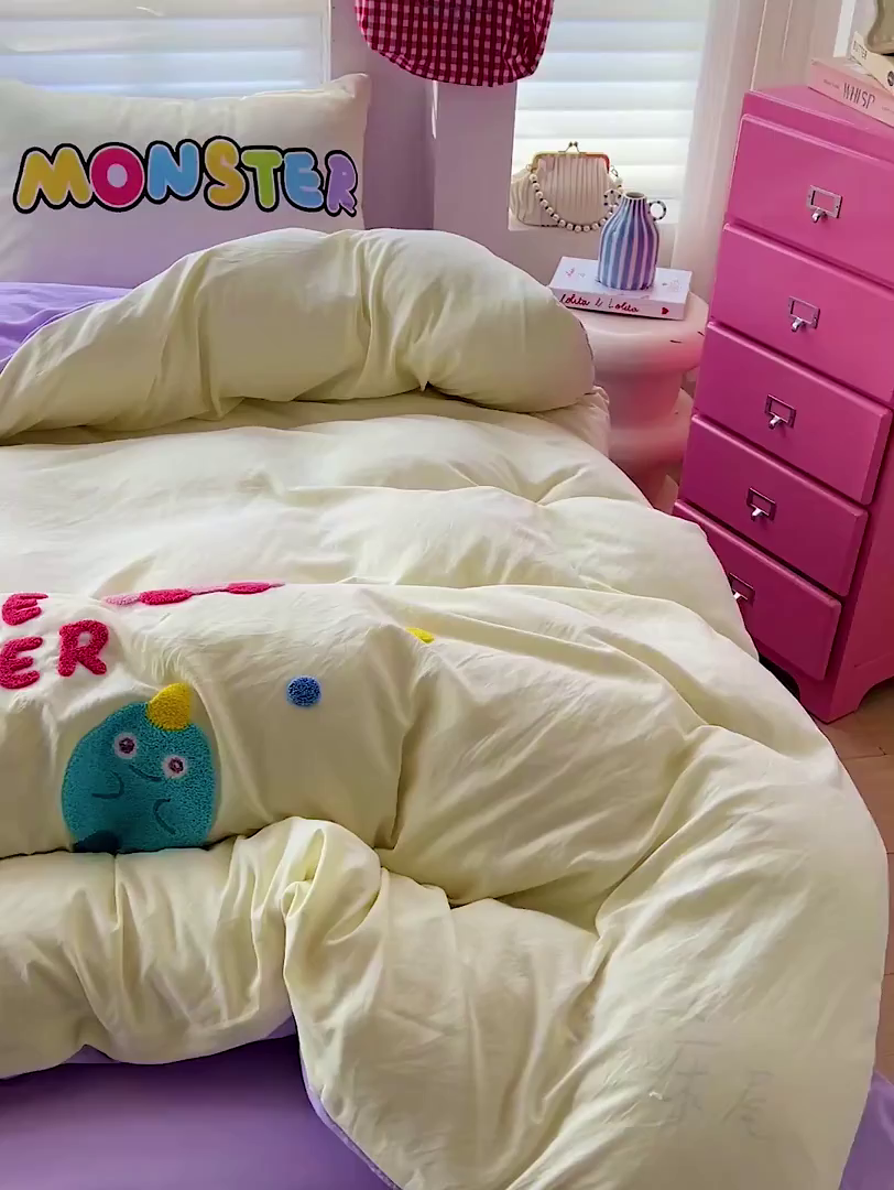 91家纺网 家纺一手货源 找家纺 海岛哥哥 2025新款大版毛巾绣四件套 毛毛小怪兽