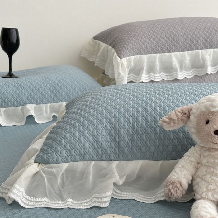 91家纺网 家纺一手货源 找家纺 佰织鑫家居 2025新款A类PE凉感豆复合凉豆豆软凉席三件套 海盐蓝