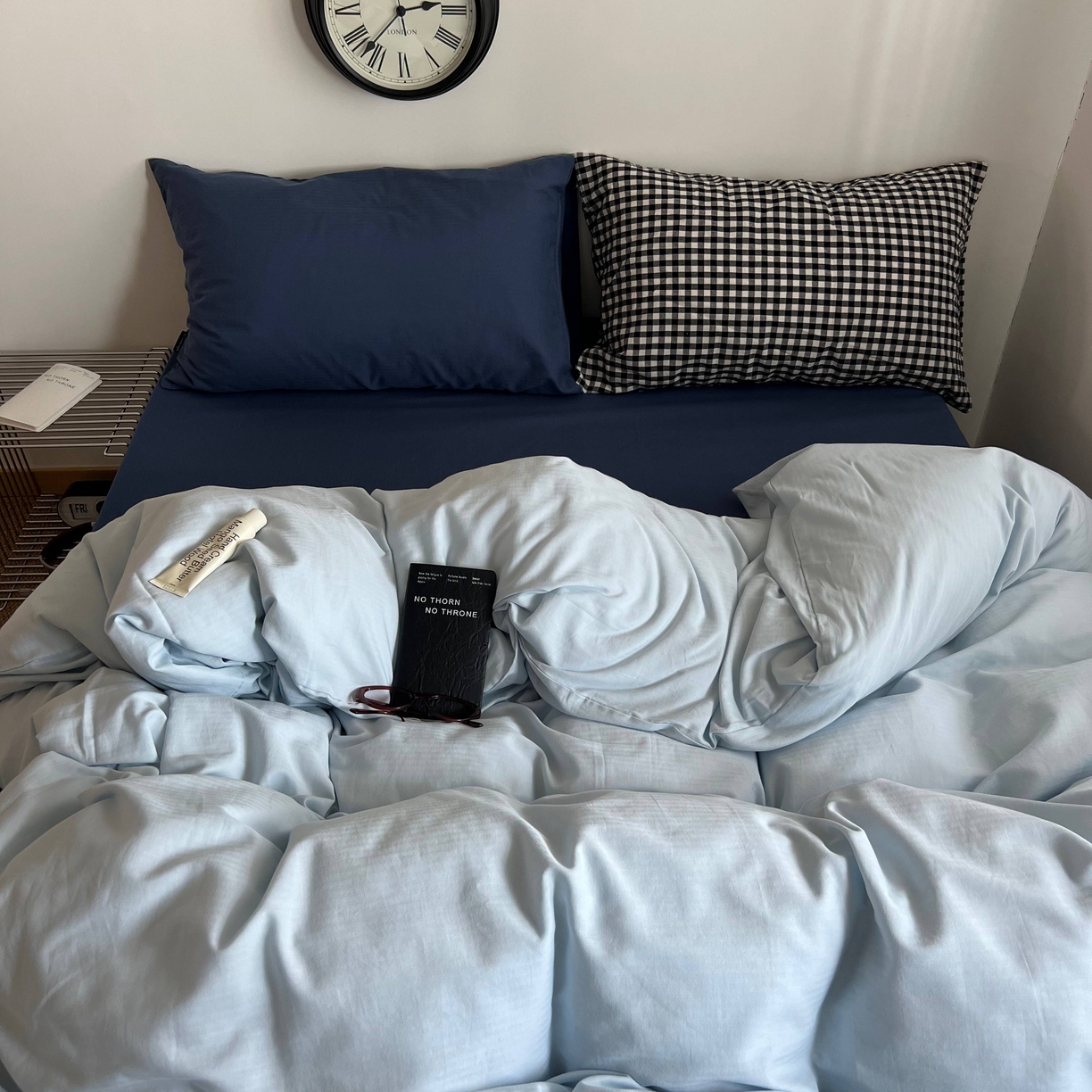 91家纺网 家纺一手货源 找家纺 蜜宿 2025新款全棉纯棉人字纹四件套-梦幻星海 梦幻星海（深蓝混搭黑小格）