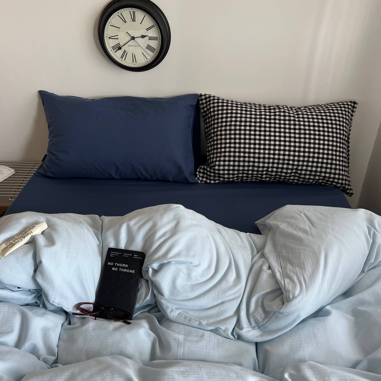 91家纺网 家纺一手货源 找家纺 蜜宿 2025新款全棉纯棉人字纹四件套-梦幻星海 梦幻星海（深蓝混搭黑小格）