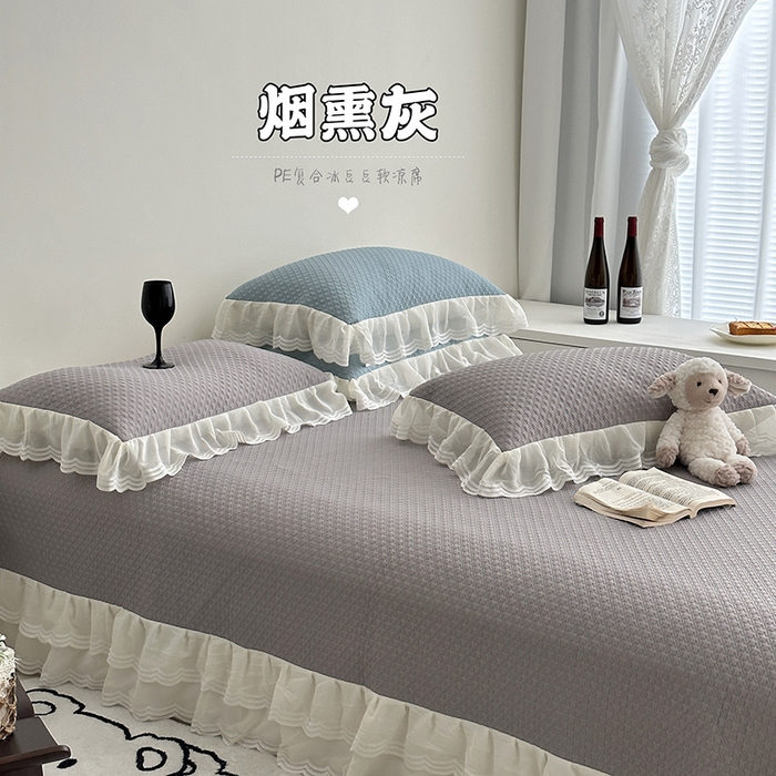 91家纺网 家纺一手货源 找家纺 佰织鑫家居 2025新款A类PE凉感豆复合凉豆豆软凉席三件套 烟熏灰