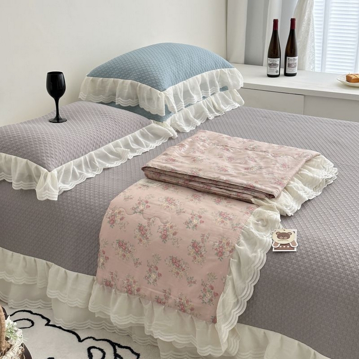 91家纺网 家纺一手货源 找家纺 佰织鑫家居 2025新款A类PE凉感豆复合凉豆豆软凉席三件套 春田粉