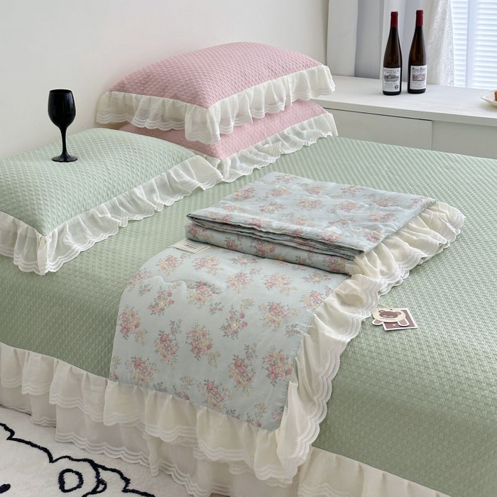 91家纺网 家纺一手货源 找家纺 佰织鑫家居 2025新款A类PE凉感豆复合凉豆豆软凉席三件套 春田蓝