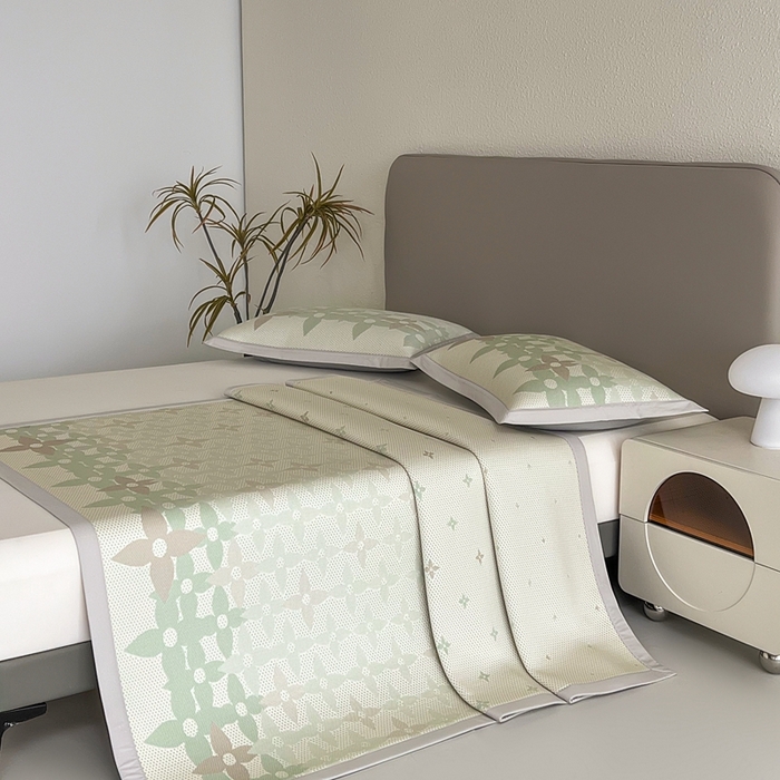 91家纺网 家纺一手货源 找家纺 禧禾 2025新款PE高分子A类泡小豆色织提花提花凉席三件套-蒂梵朵 蒂梵朵-浅绿