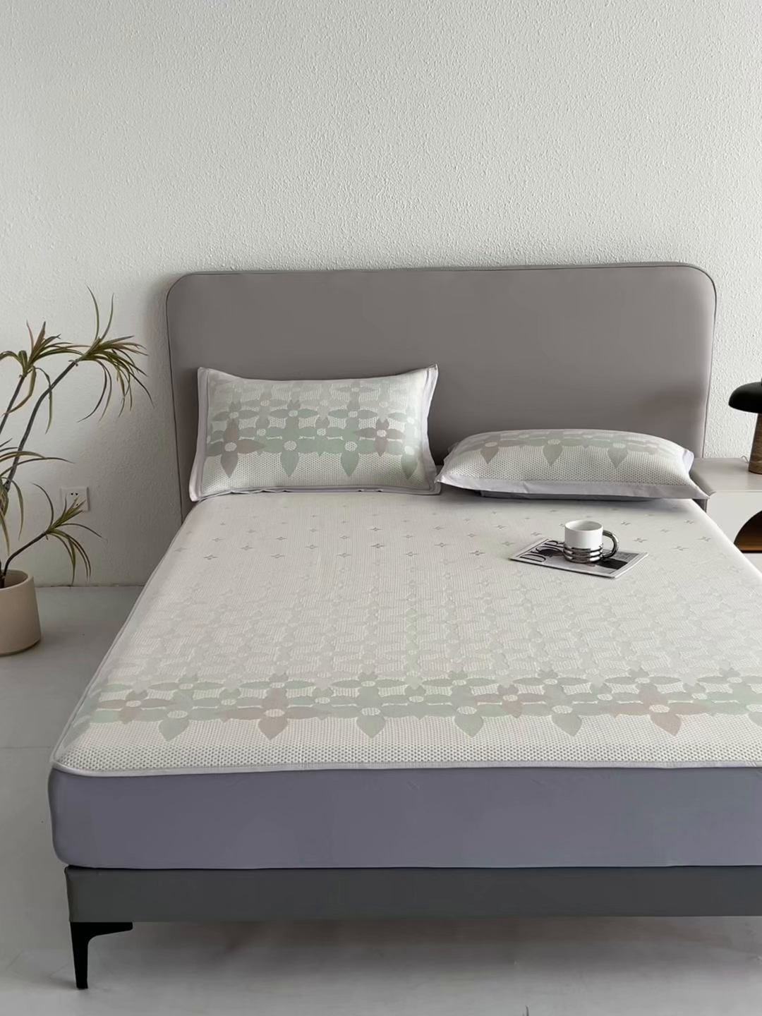 91家纺网 家纺一手货源 找家纺 禧禾 2025新款PE高分子A类泡小豆色织提花提花凉席三件套-蒂梵朵 蒂梵朵-浅绿