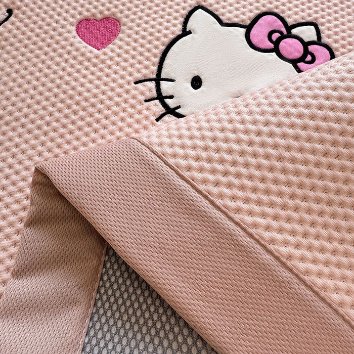 91家纺网 家纺一手货源 找家纺 （总）蓝邻家纺 2025年新款PE提花正版三丽鸥刺绣凉席系列-场景二