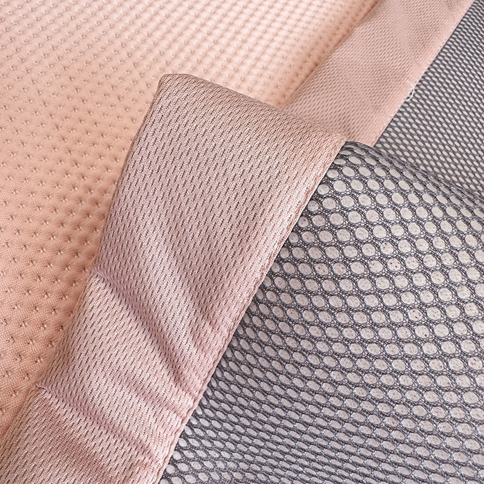 91家纺网 家纺一手货源 找家纺 蓝邻家纺 2025年新款PE提花正版三丽鸥刺绣凉席系列-场景二 木马美乐蒂