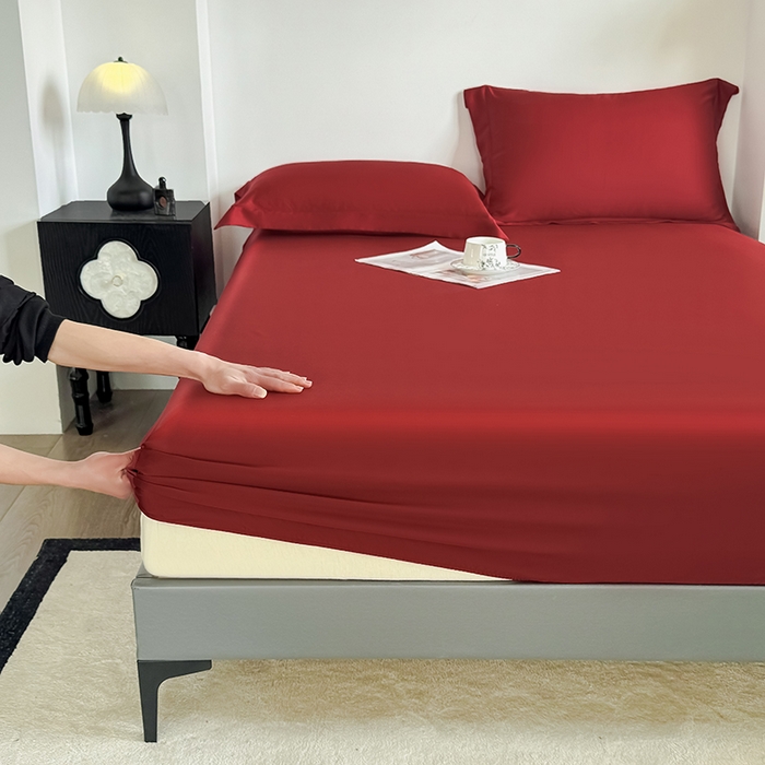 91家纺网 家纺一手货源 找家纺 金喜 2025新款LF级60支莱赛尔天丝床笠三件套纯色天丝床笠 拉菲红