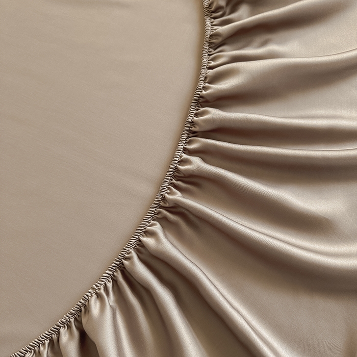 91家纺网 家纺一手货源 找家纺 金喜 2025新款LF级60支莱赛尔天丝床笠三件套纯色天丝床笠 拿铁