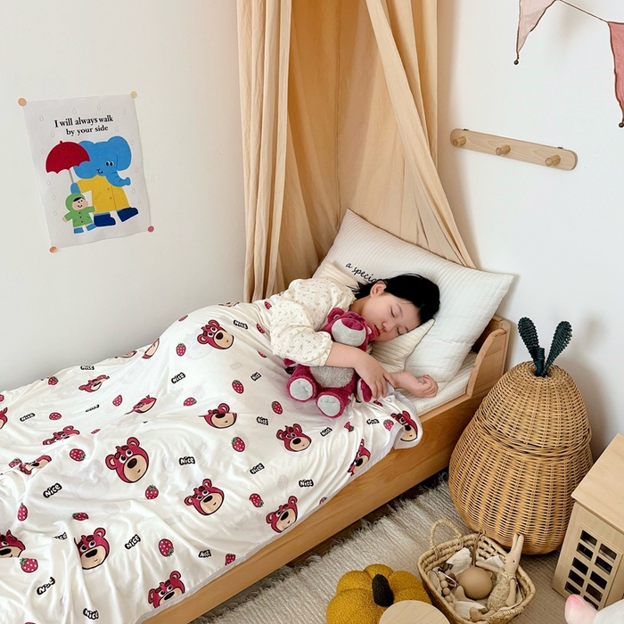 91家纺网 家纺一手货源 找家纺 （总）星期八 2025新款卡通大版牛奶绒豆豆绒数码印花四件套