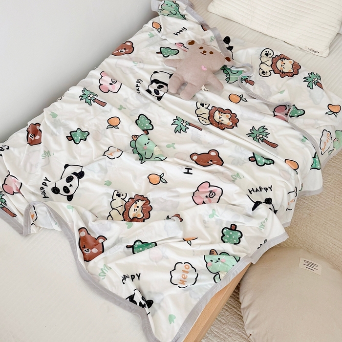 91家纺网 家纺一手货源 找家纺 星期八 2025新款婴儿裸睡级冰丝毯凉感毯 动物乐园