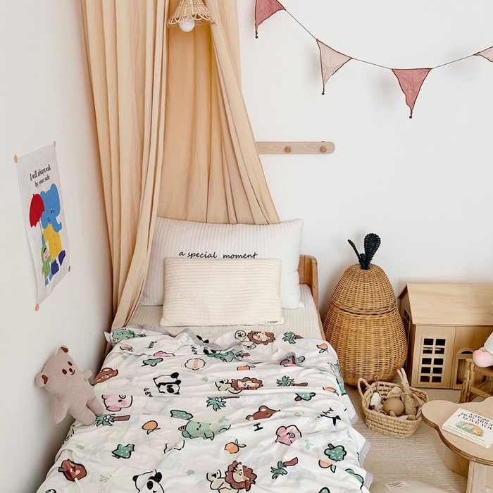 91家纺网 家纺一手货源 找家纺 星期八 2025新款婴儿裸睡级冰丝毯凉感毯 动物乐园