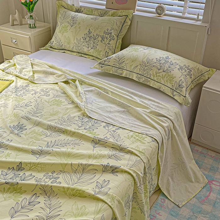 91家纺网 家纺一手货源 找家纺 忆生活家纺 2025新款全棉纯棉老粗布印花床单三件套 繁花-绿