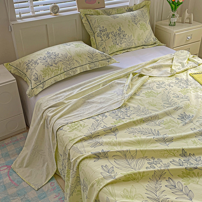 91家纺网 家纺一手货源 找家纺 忆生活家纺 2025新款全棉纯棉老粗布印花床单三件套 繁花-绿