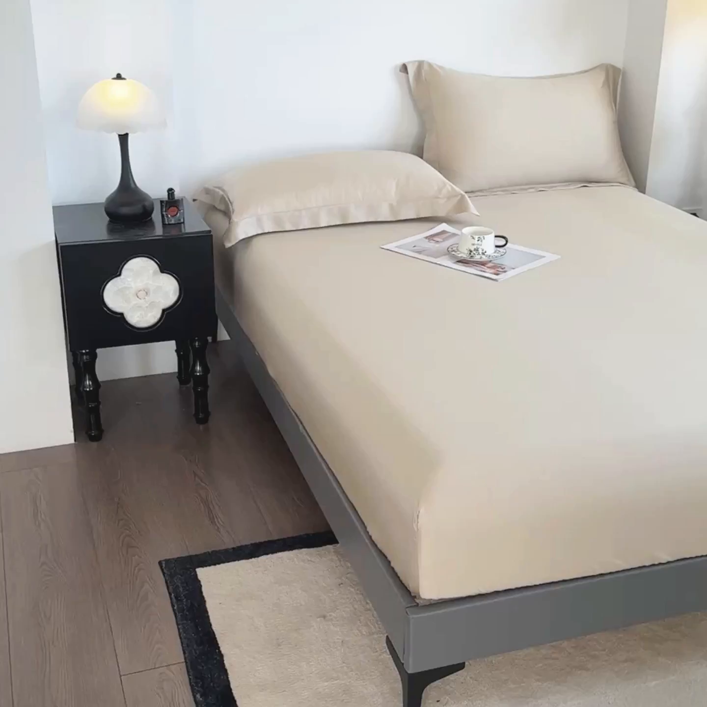 91家纺网 家纺一手货源 找家纺 金喜 2025新款LF级60支莱赛尔天丝床笠三件套纯色天丝床笠 原色