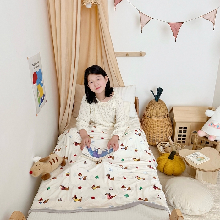 91家纺网 家纺一手货源 找家纺 星期八 2025新款婴儿裸睡级冰丝毯凉感毯 腊肠狗