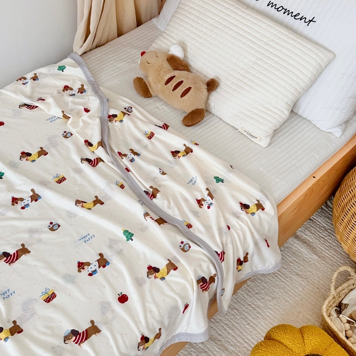 91家纺网 家纺一手货源 找家纺 星期八 2025新款婴儿裸睡级冰丝毯凉感毯 腊肠狗