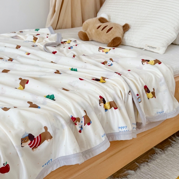 91家纺网 家纺一手货源 找家纺 星期八 2025新款婴儿裸睡级冰丝毯凉感毯 腊肠狗