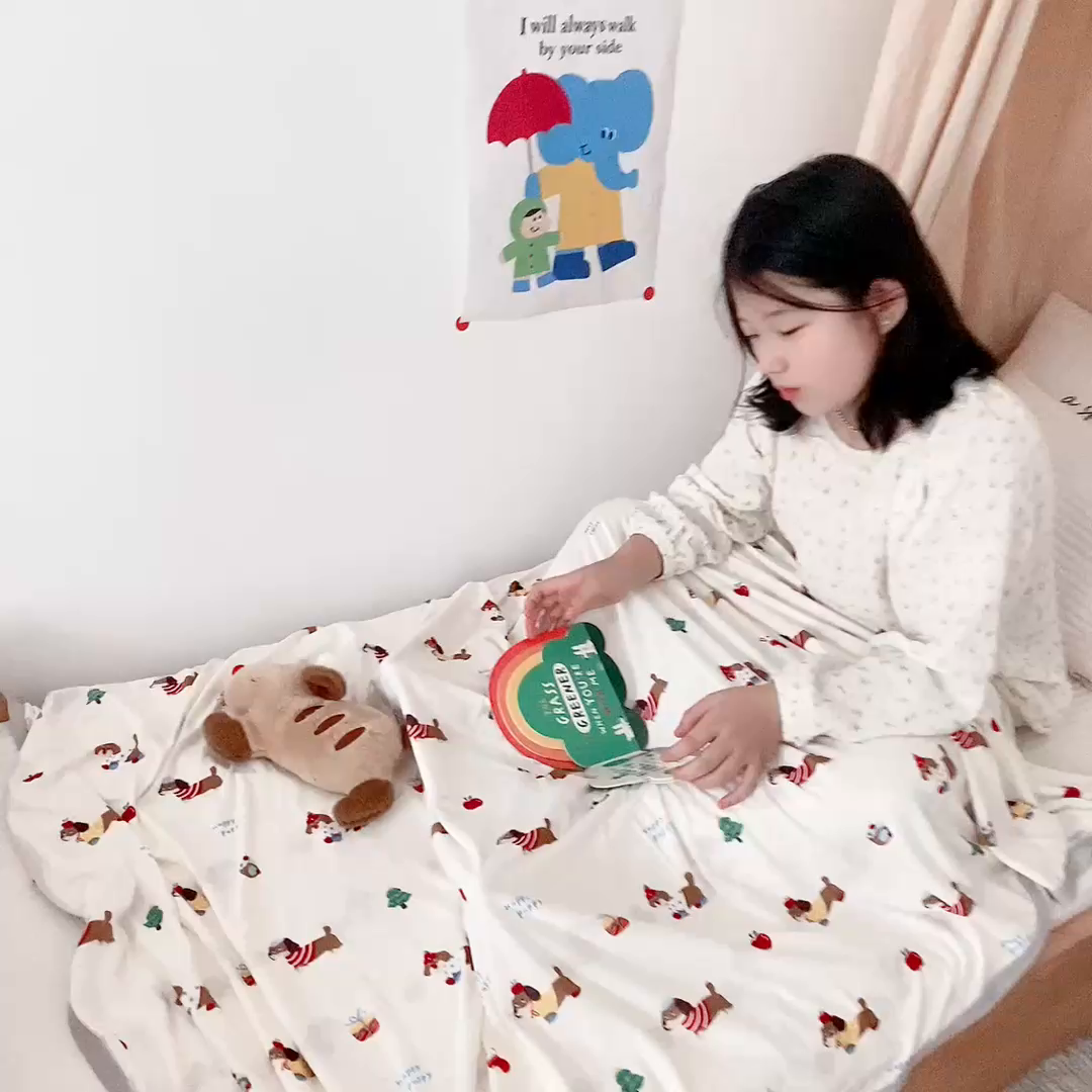 91家纺网 家纺一手货源 找家纺 星期八 2025新款婴儿裸睡级冰丝毯凉感毯 腊肠狗