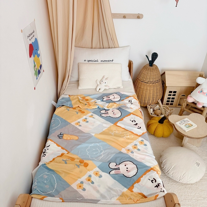 91家纺网 家纺一手货源 找家纺 星期八 2025新款婴儿裸睡级冰丝毯凉感毯 兔子屋