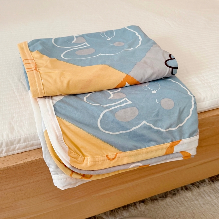 91家纺网 家纺一手货源 找家纺 星期八 2025新款婴儿裸睡级冰丝毯凉感毯 兔子屋