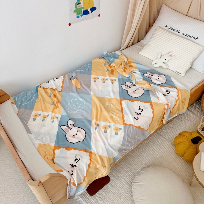 91家纺网 家纺一手货源 找家纺 星期八 2025新款婴儿裸睡级冰丝毯凉感毯 兔子屋