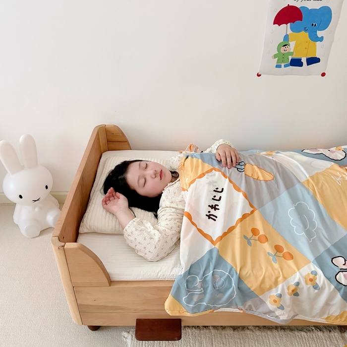 91家纺网 家纺一手货源 找家纺 星期八 2025新款婴儿裸睡级冰丝毯凉感毯 兔子屋