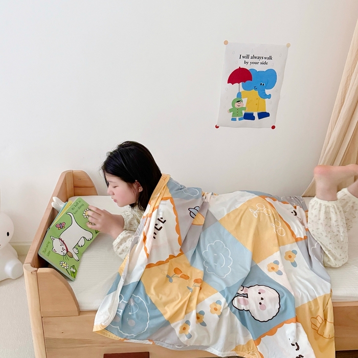 91家纺网 家纺一手货源 找家纺 星期八 2025新款婴儿裸睡级冰丝毯凉感毯 兔子屋