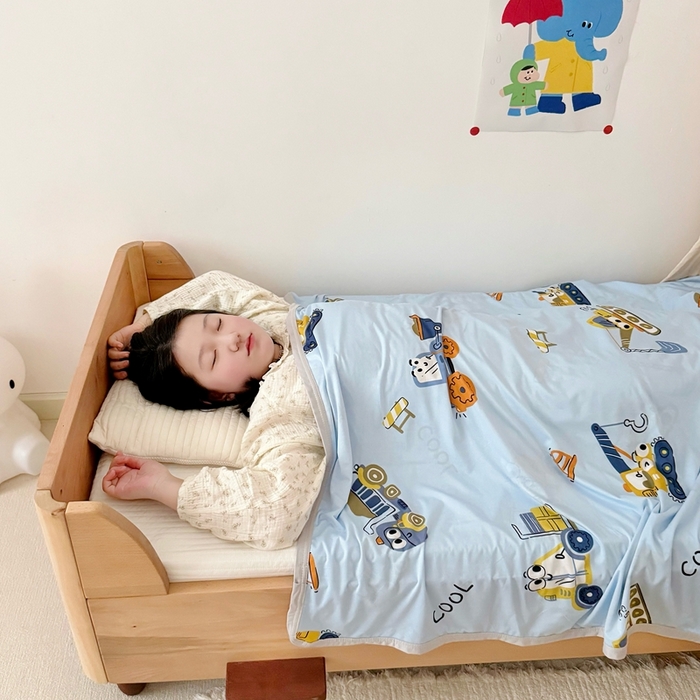 91家纺网 家纺一手货源 找家纺 星期八 2025新款婴儿裸睡级冰丝毯凉感毯 挖掘机