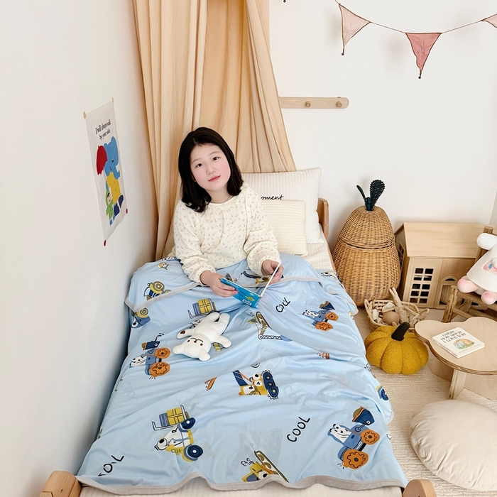 91家纺网 家纺一手货源 找家纺 星期八 2025新款婴儿裸睡级冰丝毯凉感毯 挖掘机