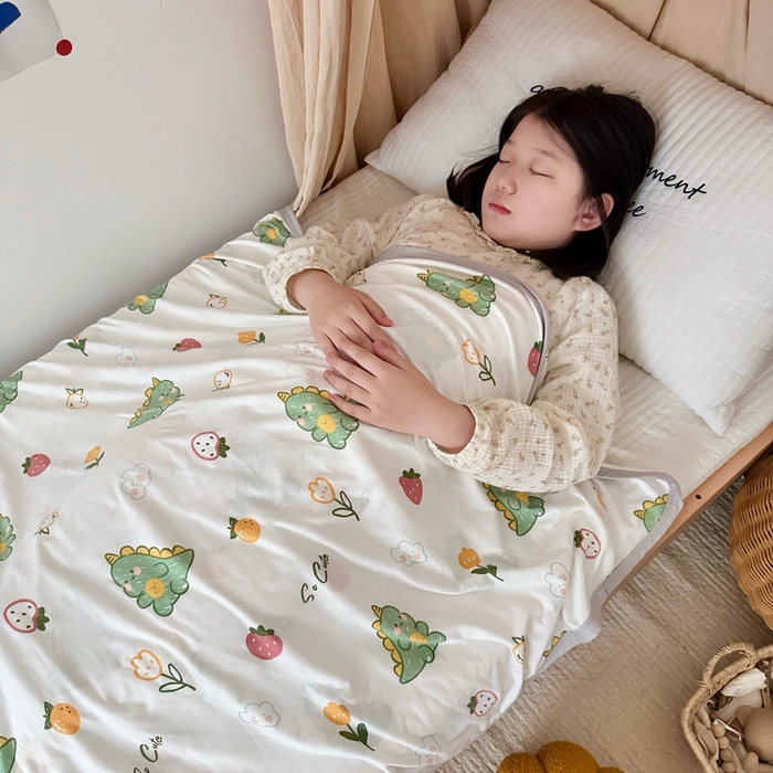 91家纺网 家纺一手货源 找家纺 星期八 2025新款婴儿裸睡级冰丝毯凉感毯 小恐龙