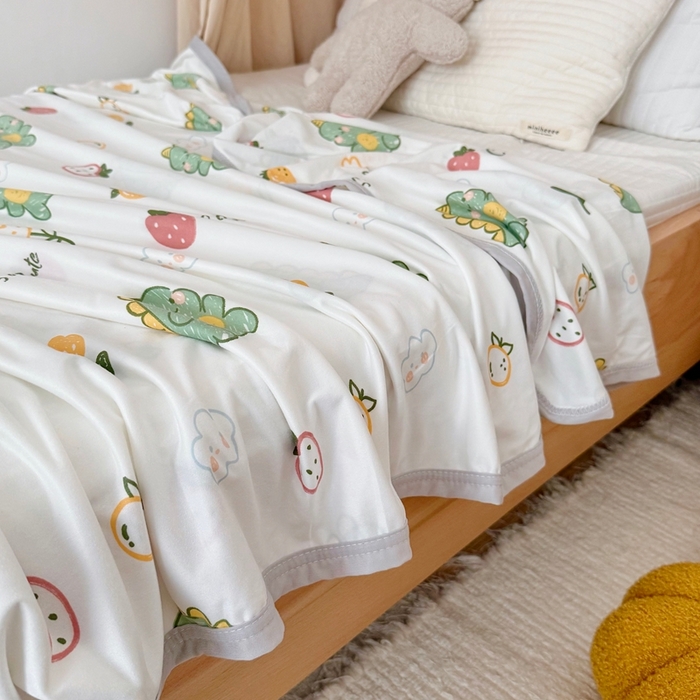 91家纺网 家纺一手货源 找家纺 星期八 2025新款婴儿裸睡级冰丝毯凉感毯 小恐龙