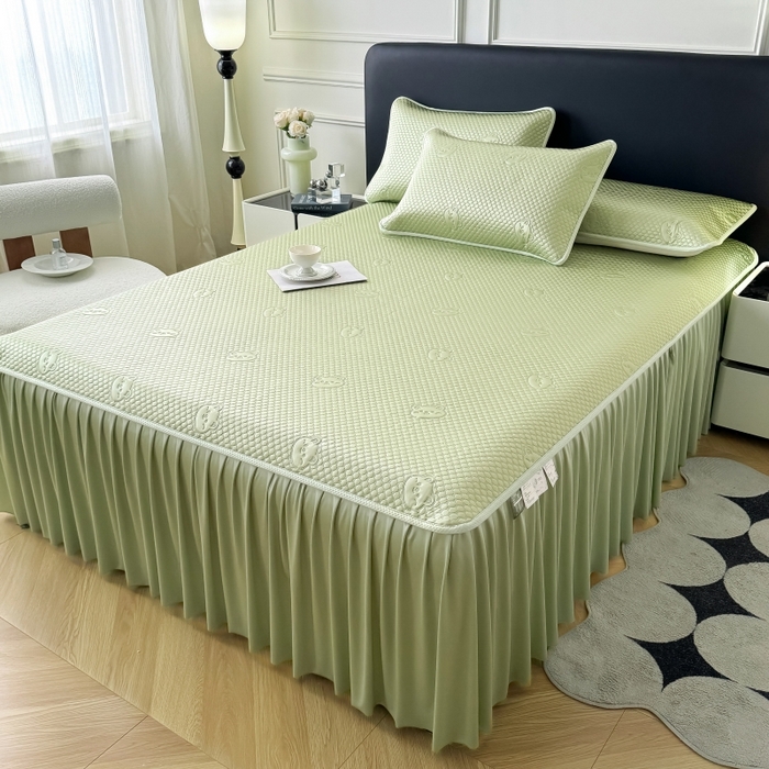 91家纺网 家纺一手货源 找家纺 卡罗兰 2025新款豆豆凉席小冰熊床裙床笠款 薄荷绿