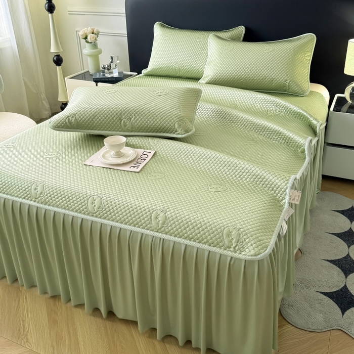 91家纺网 家纺一手货源 找家纺 卡罗兰 2025新款豆豆凉席小冰熊床裙床笠款 薄荷绿