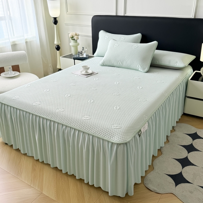 91家纺网 家纺一手货源 找家纺 卡罗兰 2025新款豆豆凉席小冰熊床裙床笠款 水蓝