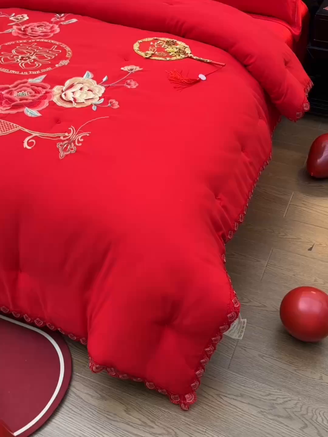 91家纺网 家纺一手货源 找家纺 美伦美 2025新款全棉婚庆冬被被子被芯 禧福连理
