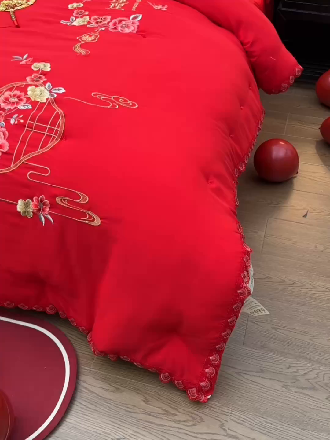 91家纺网 家纺一手货源 找家纺 美伦美 2025新款全棉婚庆冬被被子被芯 喜结连理