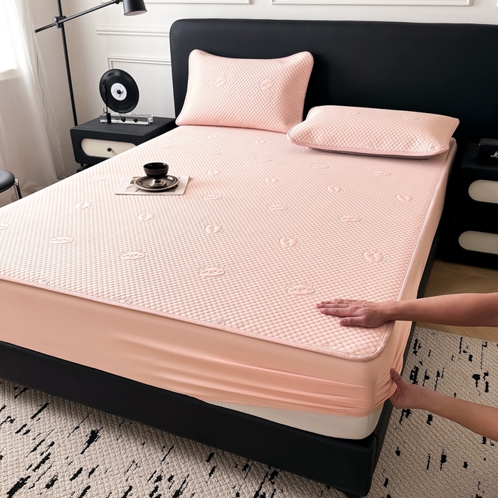 卡罗兰2025新款超声波凉豆豆凉席三件套床笠小冰熊 樱花粉