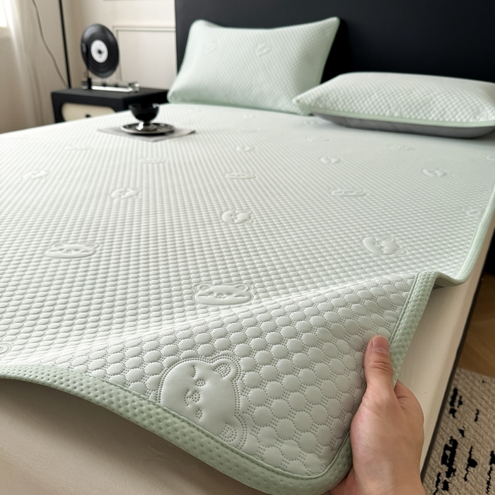 91家纺网 家纺一手货源 找家纺 卡罗兰 2025新款超声波凉豆豆凉席三件套小冰熊系列 水蓝-床席