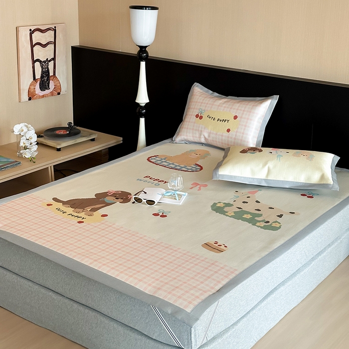 91家纺网 家纺一手货源 找家纺 圆岛家纺 2025春夏新款高克重900D冰丝凉席席子 野餐派对