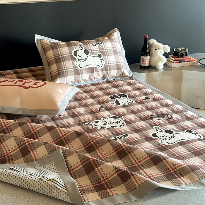 91家纺网 家纺一手货源 找家纺 圆岛家纺 2025春夏新款高克重900D冰丝凉席席子 复古狗狗