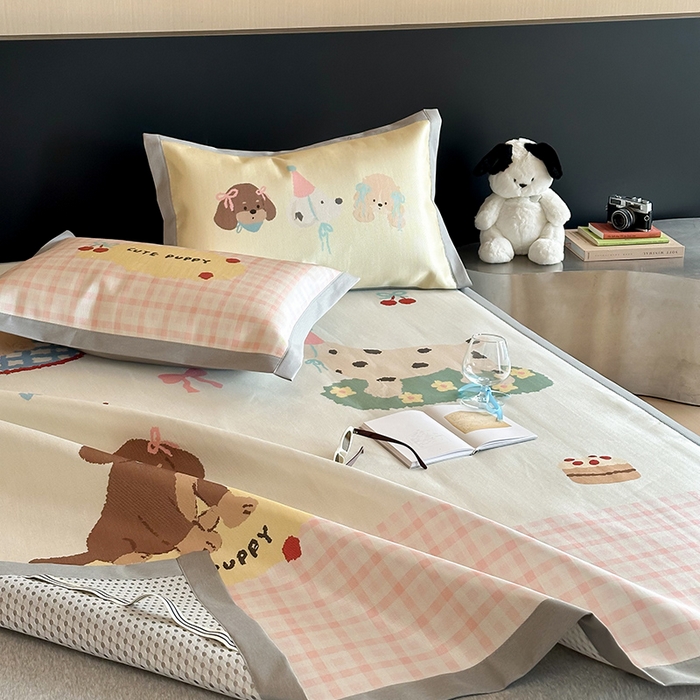 91家纺网 家纺一手货源 找家纺 圆岛家纺 2025春夏新款高克重900D冰丝凉席席子 野餐派对