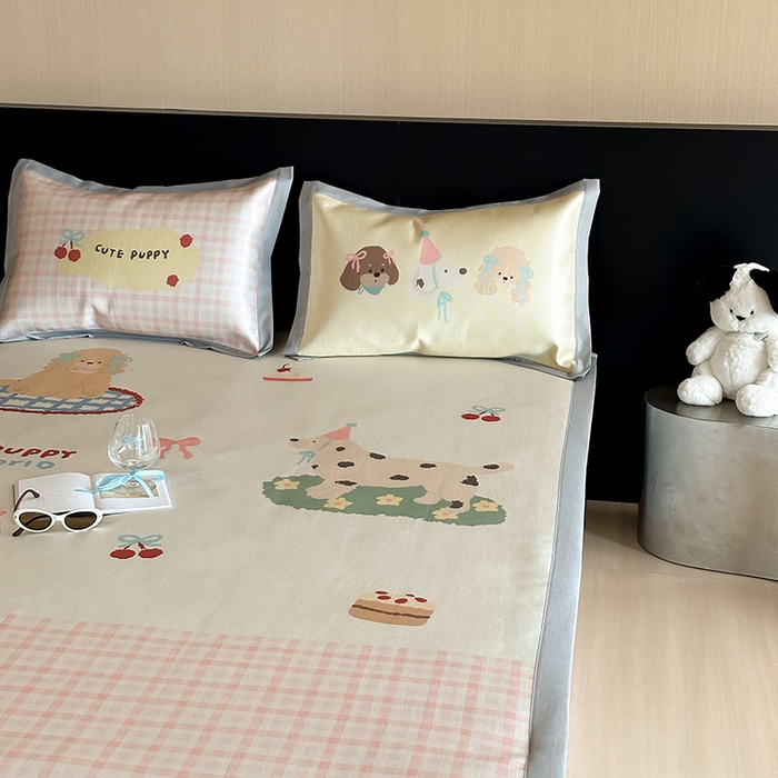 91家纺网 家纺一手货源 找家纺 圆岛家纺 2025春夏新款高克重900D冰丝凉席席子 野餐派对