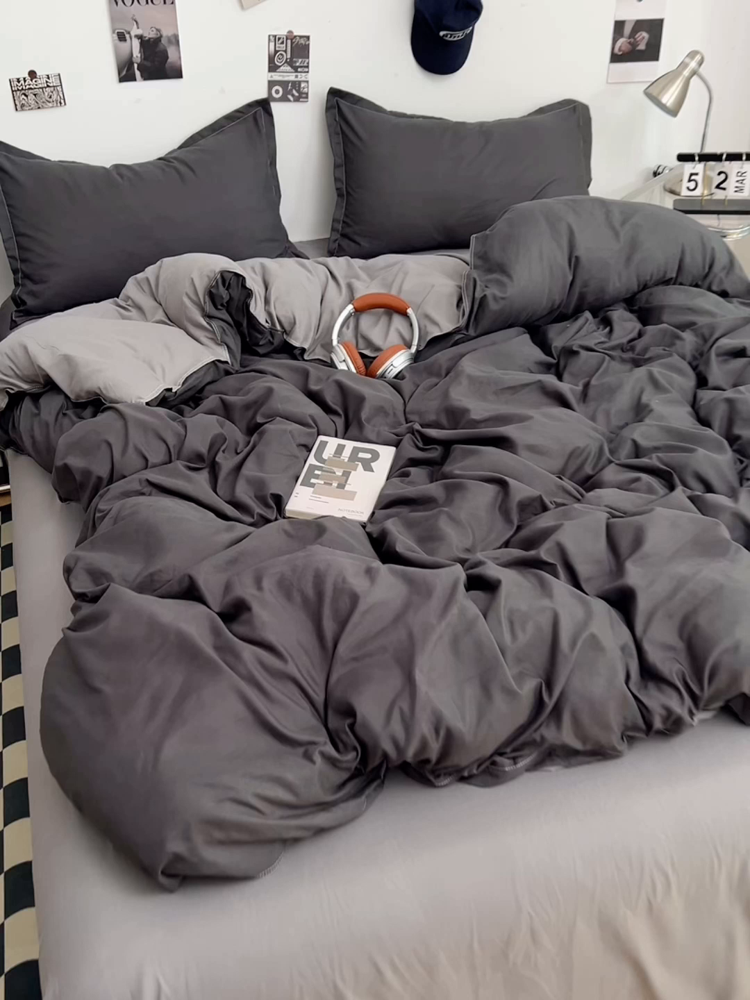 91家纺网 家纺一手货源 找家纺 贝拉梦家纺 2025新款纯色磨毛双拼亲肤棉四件套 暗黑骑士