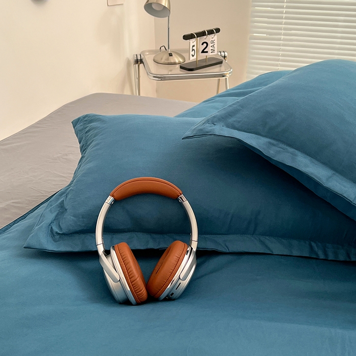 91家纺网 家纺一手货源 找家纺 贝拉梦家纺 2025新款纯色磨毛双拼亲肤棉四件套 蓝色星河