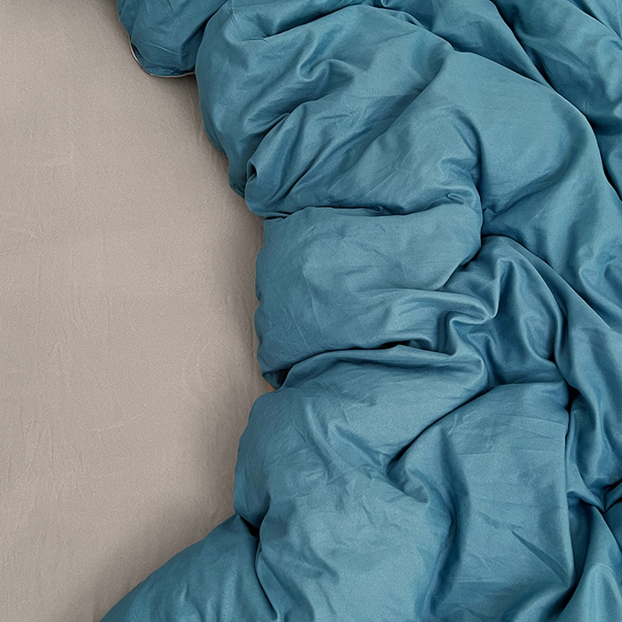 91家纺网 家纺一手货源 找家纺 贝拉梦家纺 2025新款纯色磨毛双拼亲肤棉四件套 蓝色星河