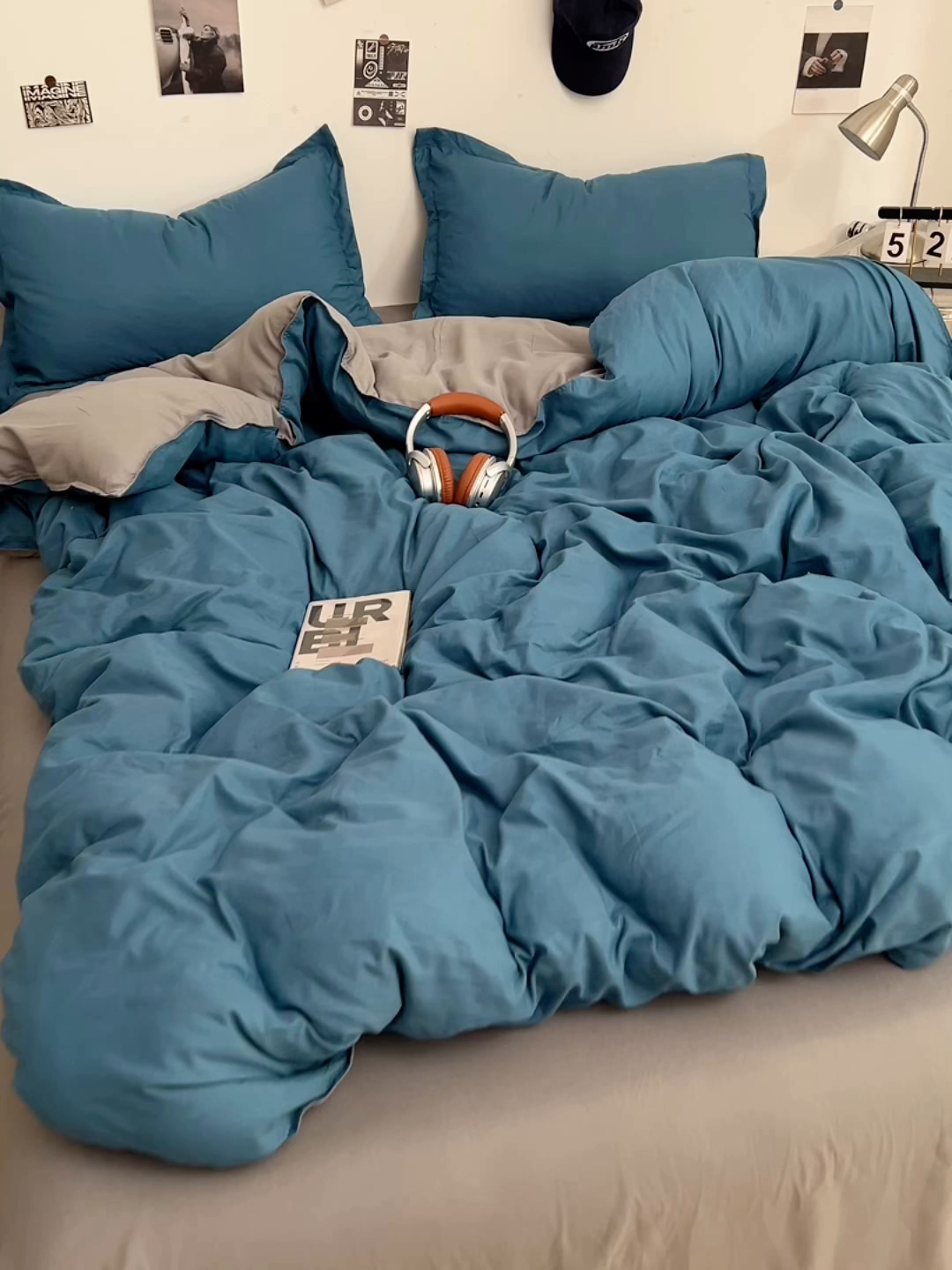 91家纺网 家纺一手货源 找家纺 贝拉梦家纺 2025新款纯色磨毛双拼亲肤棉四件套 蓝色星河