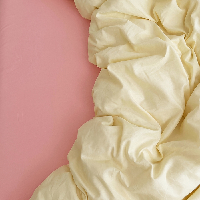 91家纺网 家纺一手货源 找家纺 贝拉梦家纺 2025新款纯色磨毛双拼亲肤棉四件套 奶油香草